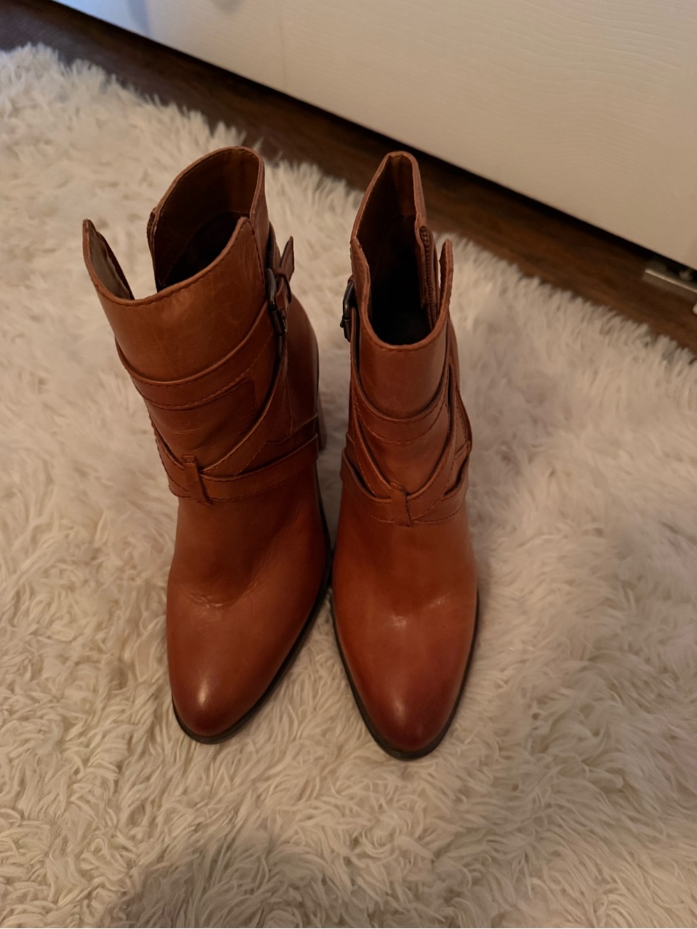 Vince Camuto Tan Leather Pointed-Toe Ankle Boots